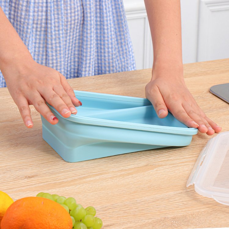 2023 4PCS BPA Free Foldable Portable Silicone Bento Lunch Boxes Seal Food Storage Container Microwave Oven set for kid work