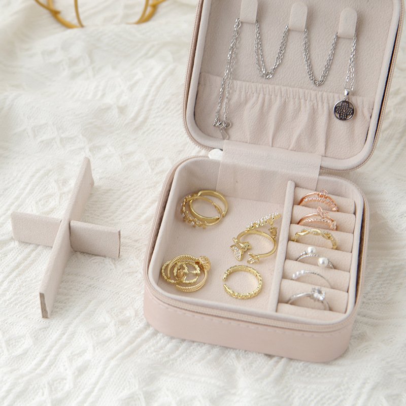 Portable Jewelry Storage Box Dustproof Compartment Jewelry Box Stud Rings Earring Organizer Case