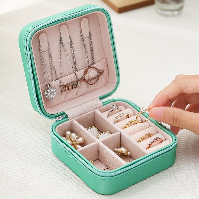 Portable Jewelry Storage Box Dustproof Compartment Jewelry Box Stud Rings Earring Organizer Case