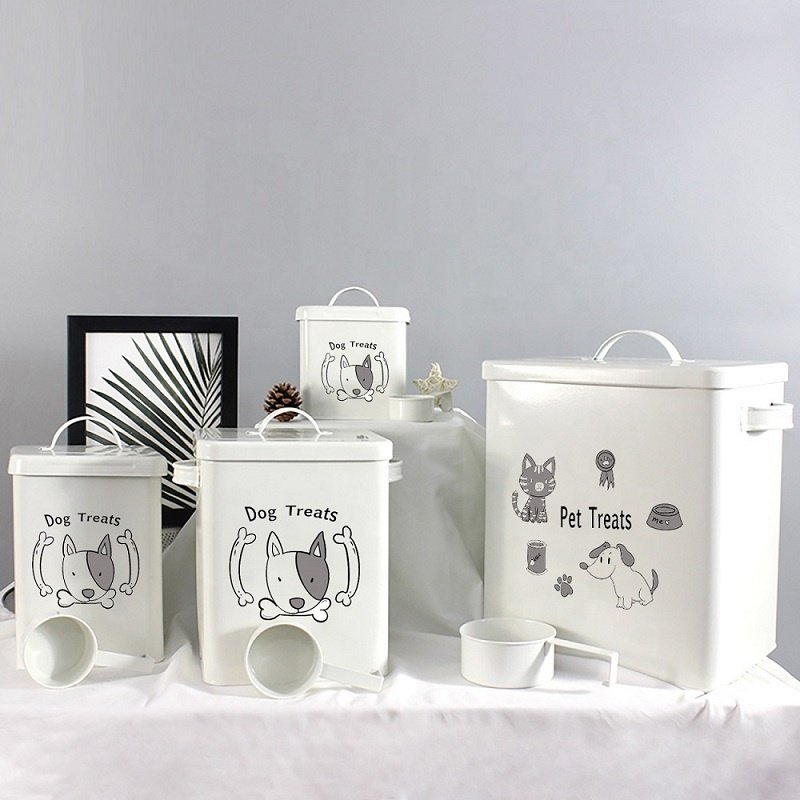 Metal pet food storage box Dog cat food Biscuits bucket food storage box With Lid