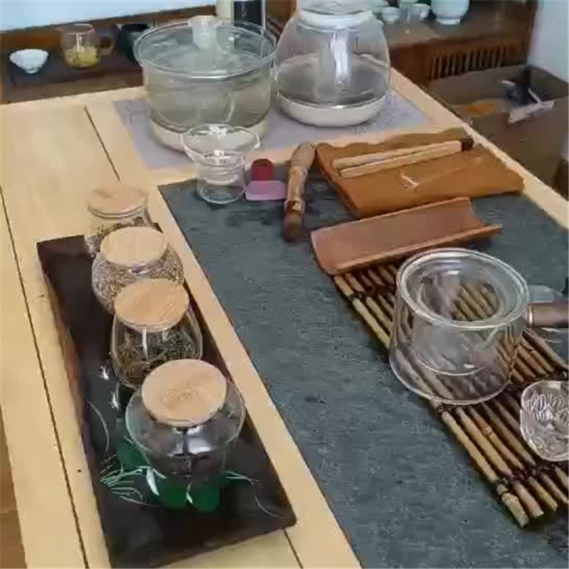 Wholesale Blown Glass Jar Borosilicate Customized Size for Kitchen Use Bamboo Wood Material for Food Storage for Back to School