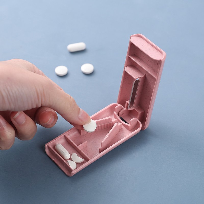 KYPL194 Factory Supply Wheat Pill Case with Cutter Medicine Storage Box