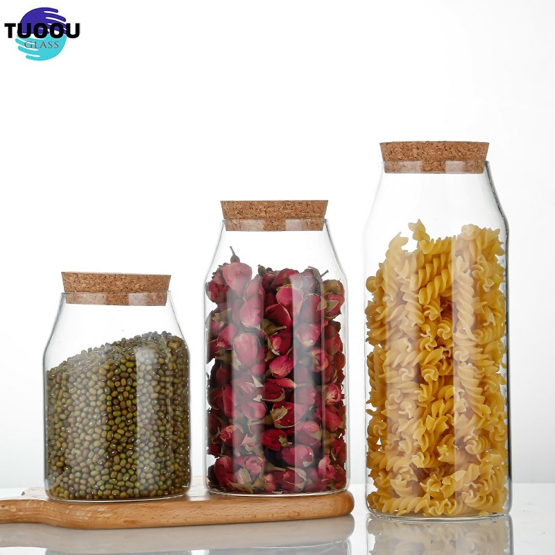 Wholesale High Borosilicate Airtight Jar With Cork Lid Kitchen Dried Fruit Food Grains Storage Glass Jars