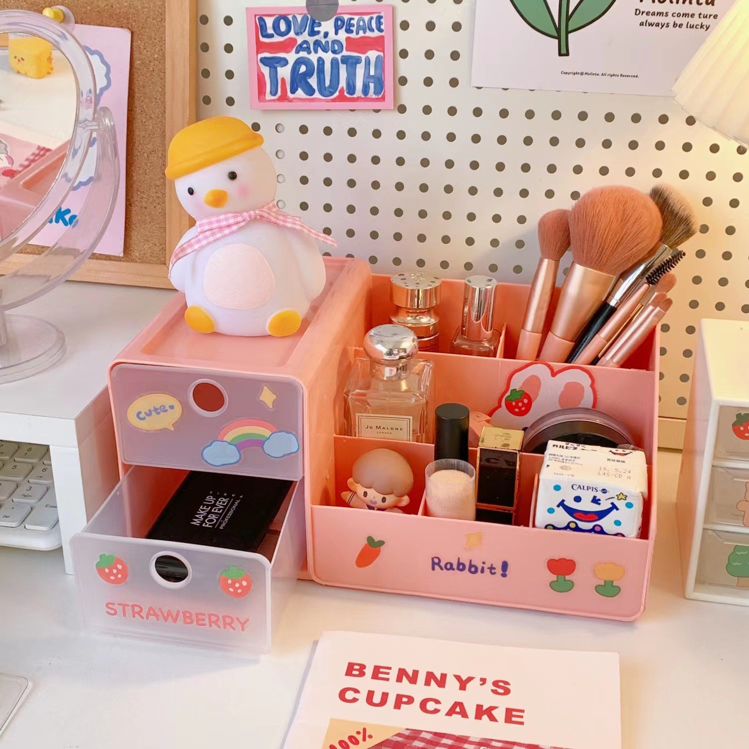 Desktop stationery pen holder storage box with drawer