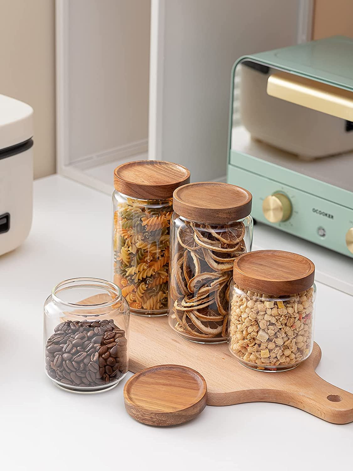Wholesale large glass food storage glass spice jar with acacia wooden lid jar