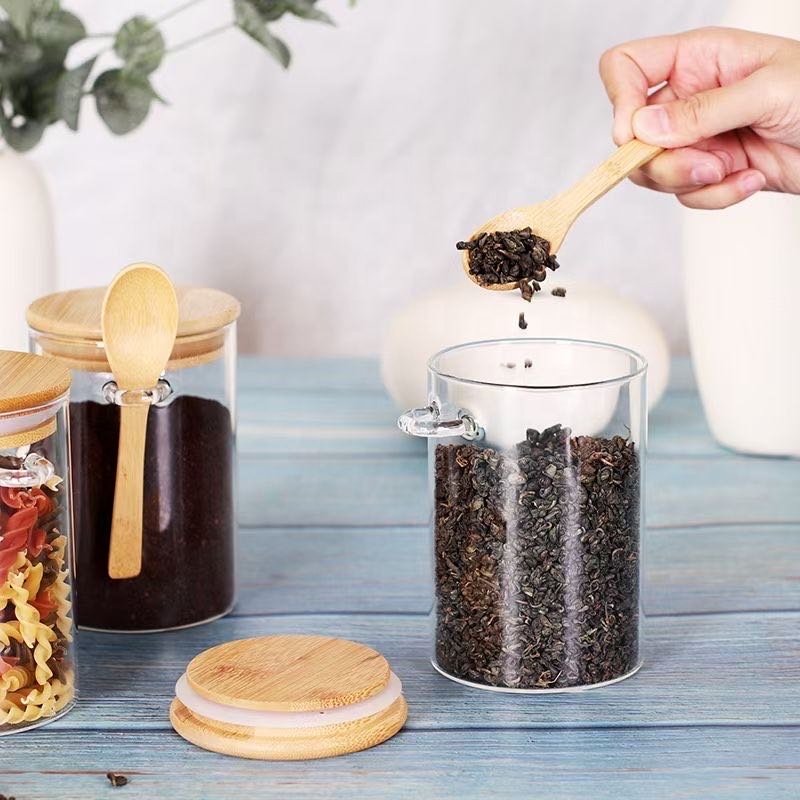 Hot Sale Food Storage Canister High Borosilicate Glass Airtight Jar Kitchen Sealed Spice Jar with Bamboo Lid for Sugar Tea