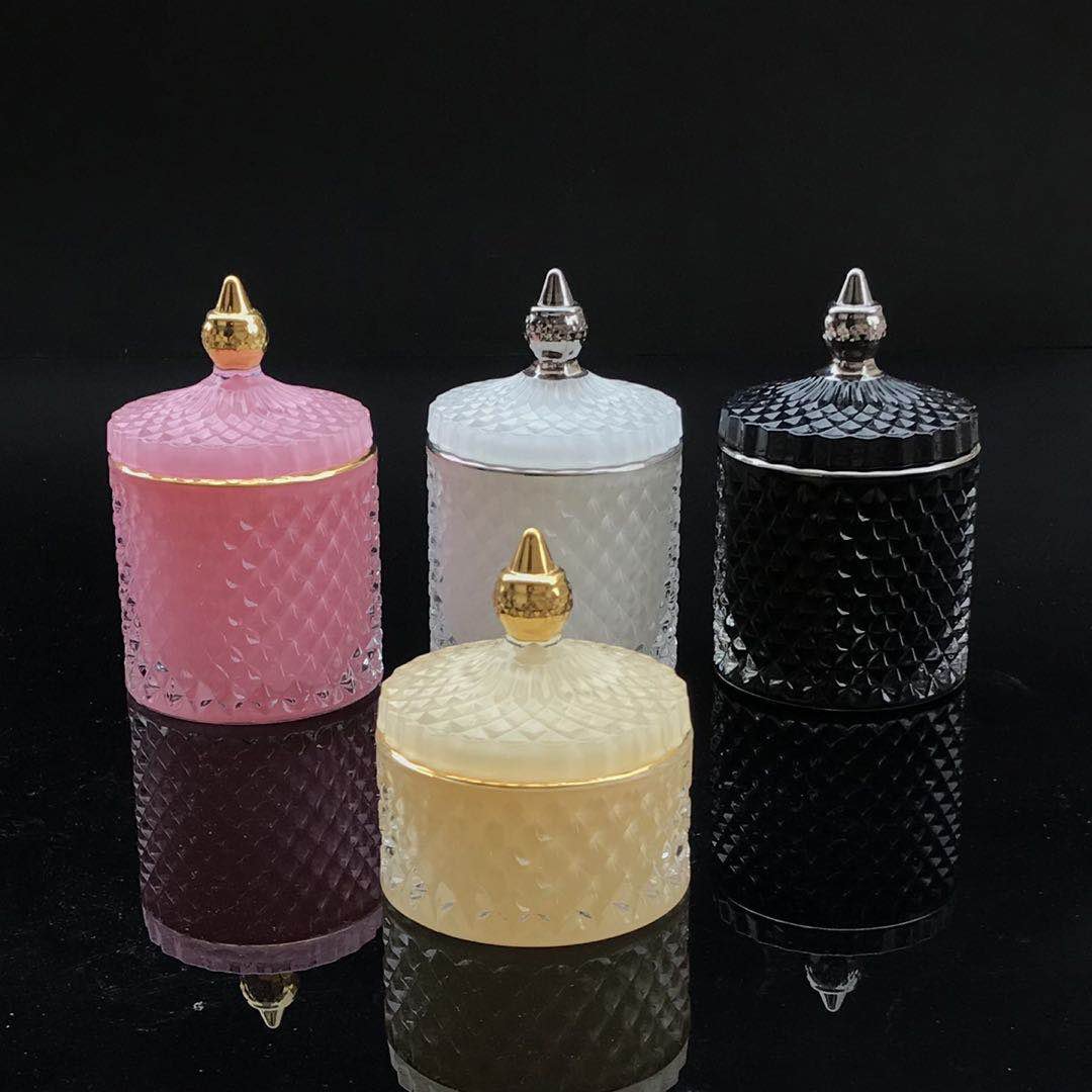 Wholesale Luxury Small Glass Jar with Plastic Lid New Design Frosted Glass Candy Storage Jar for Candle Making and Food Use