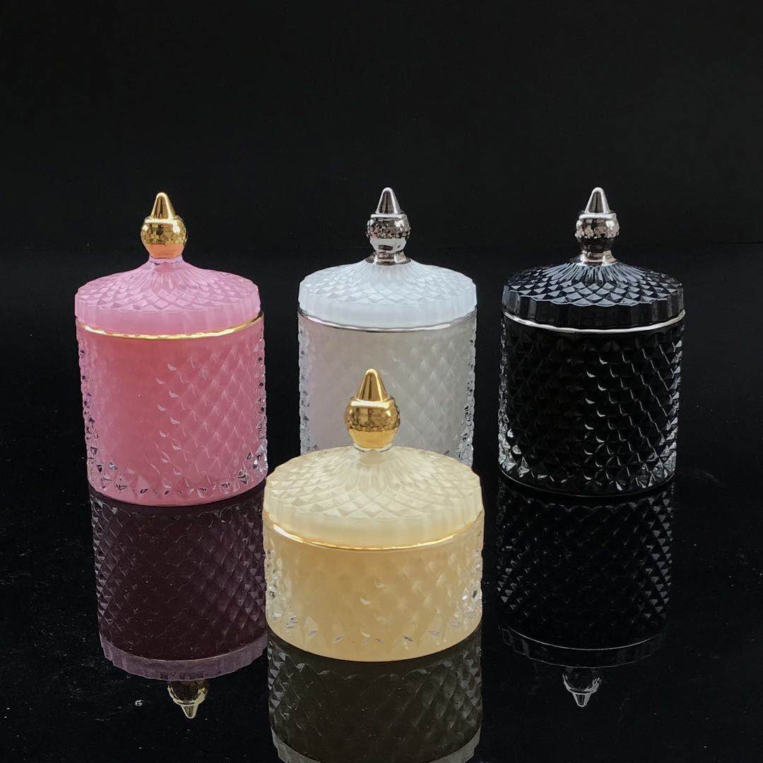 Wholesale Luxury Small Glass Jar with Plastic Lid New Design Frosted Glass Candy Storage Jar for Candle Making and Food Use