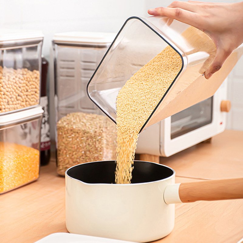 Hot Selling Square Rotary Food Storage Sealed Can Sealed Stackable Storage Container Food Tank Easy to Use