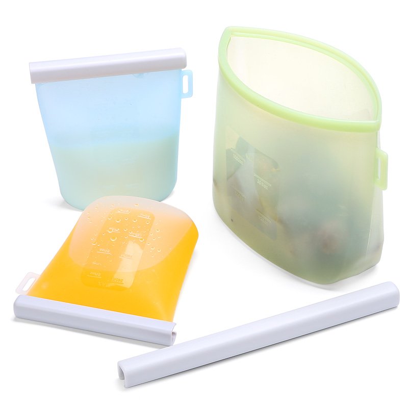 Wholesale Eco Friendly Zip Lock Waterproof Reusable Breastmilk Bags Collapsible Silicone Food Storage Bag