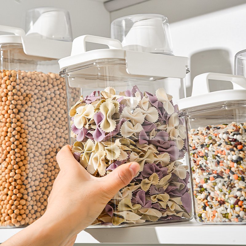 PET food cans, with good sealing, can be long-term preservation and storage of food cans