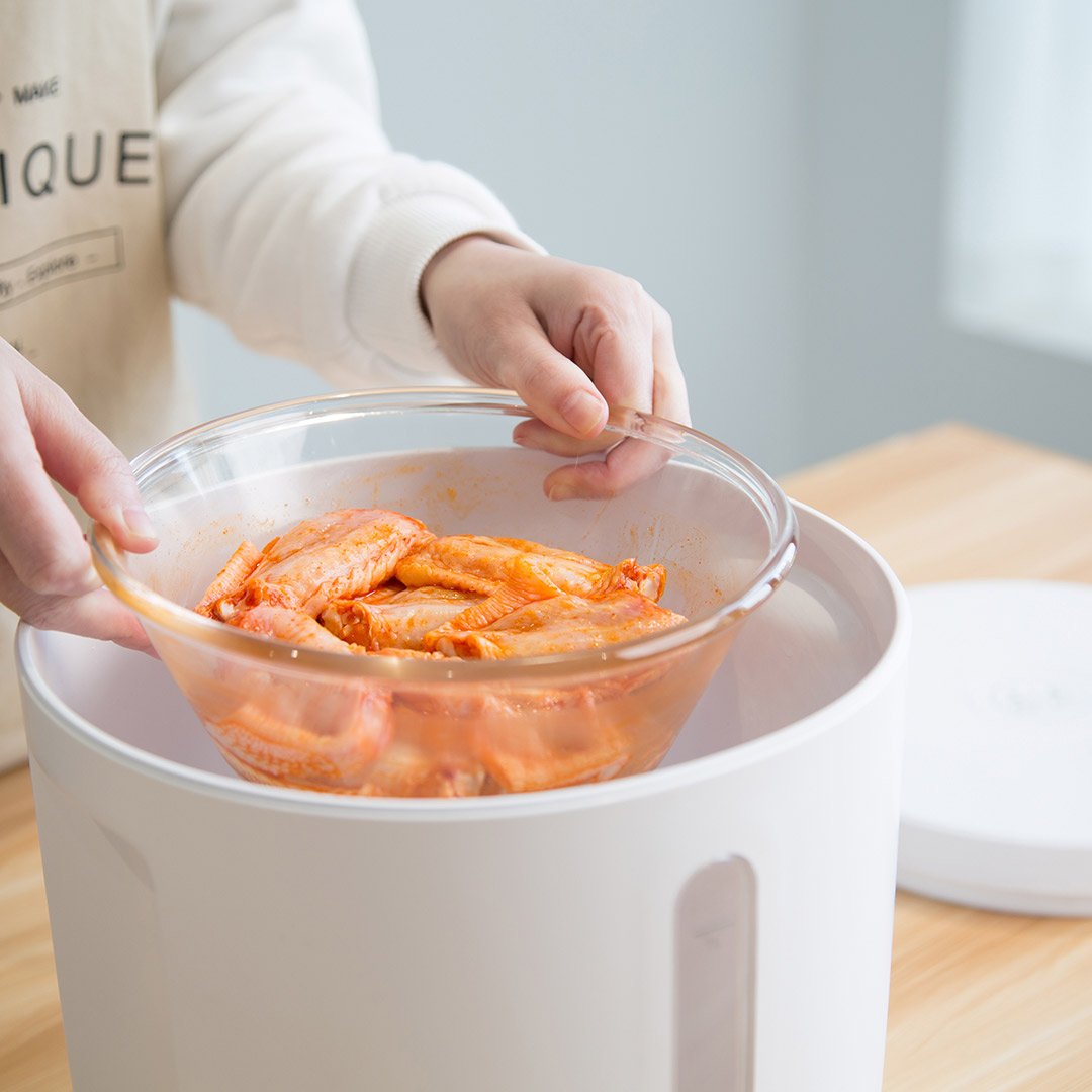 Top Seller 2023 smart small kitchen appliances storage boxes holders magnetic contact vacuum seal food storage containers