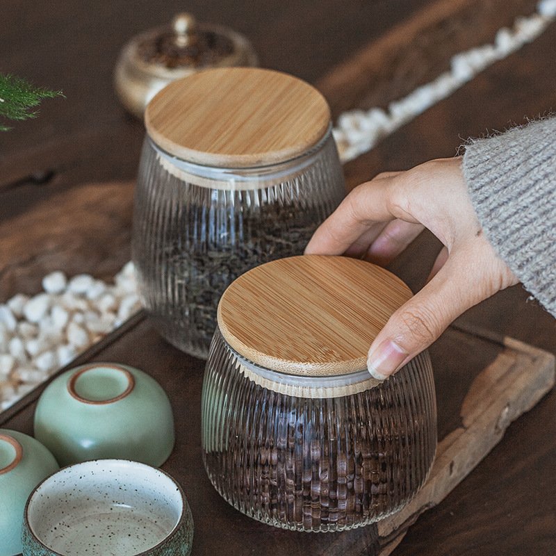 Factory direct glass jar for food storage high borosilicate glass storage jar with wooden lid