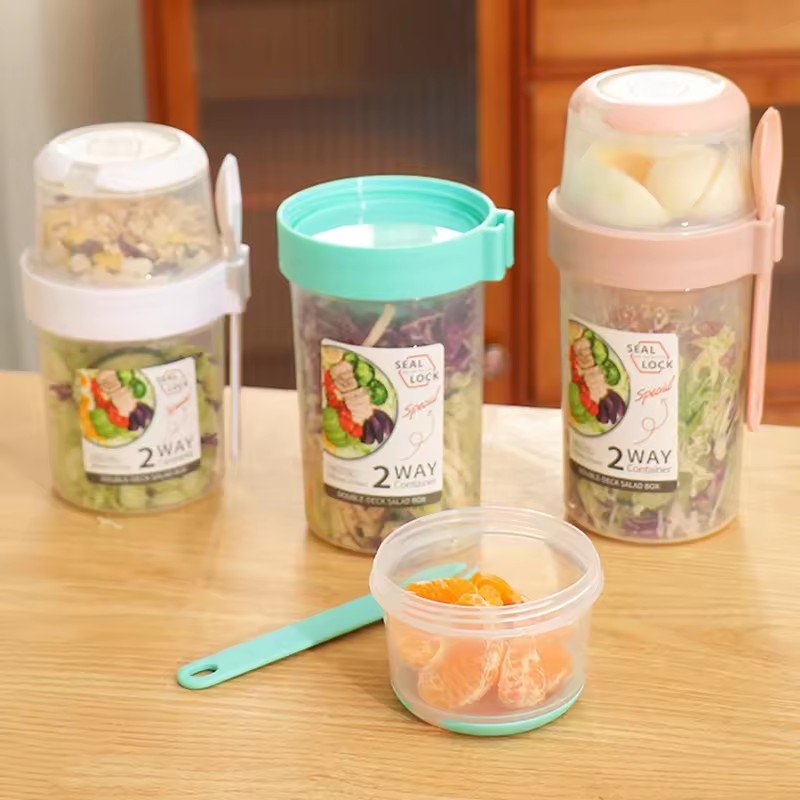 C611 Hot Selling 560Ml/760Ml Portable Breakfast Cereal Cup Reusable plastic Salad Yogurt Cup Double-Layered Food Storage Box