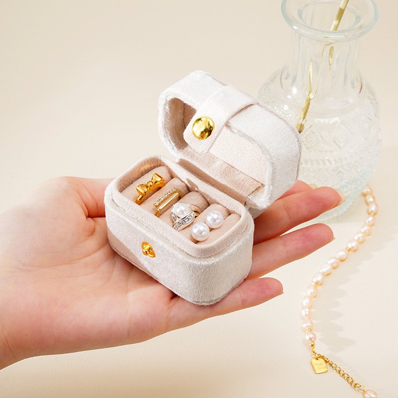 4 Color mini simple portable velvet jewelry ring earrings display storage box jewel case