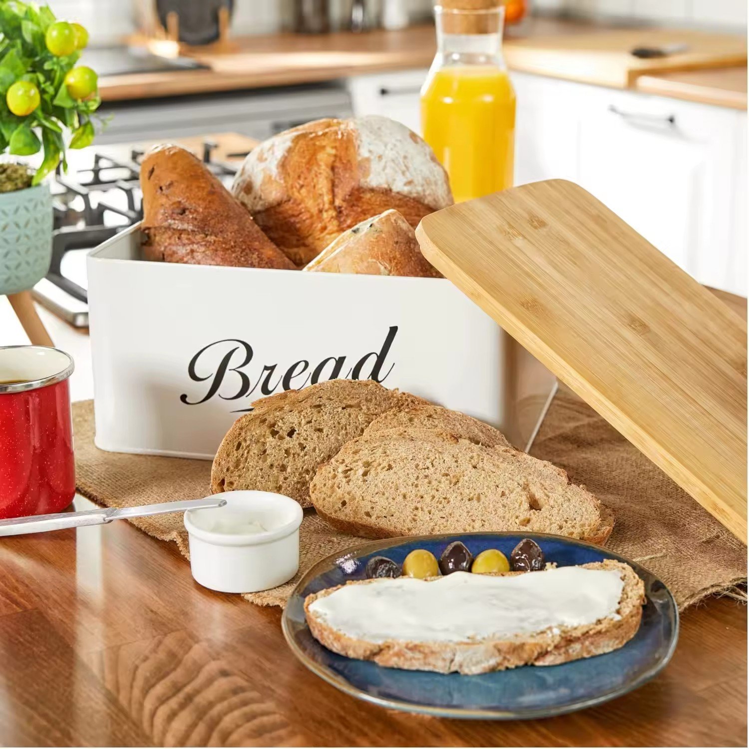 Rustproof Good Price Countertop Metal Body Loaf Bread Bin Storage Box with Bamboo Lid