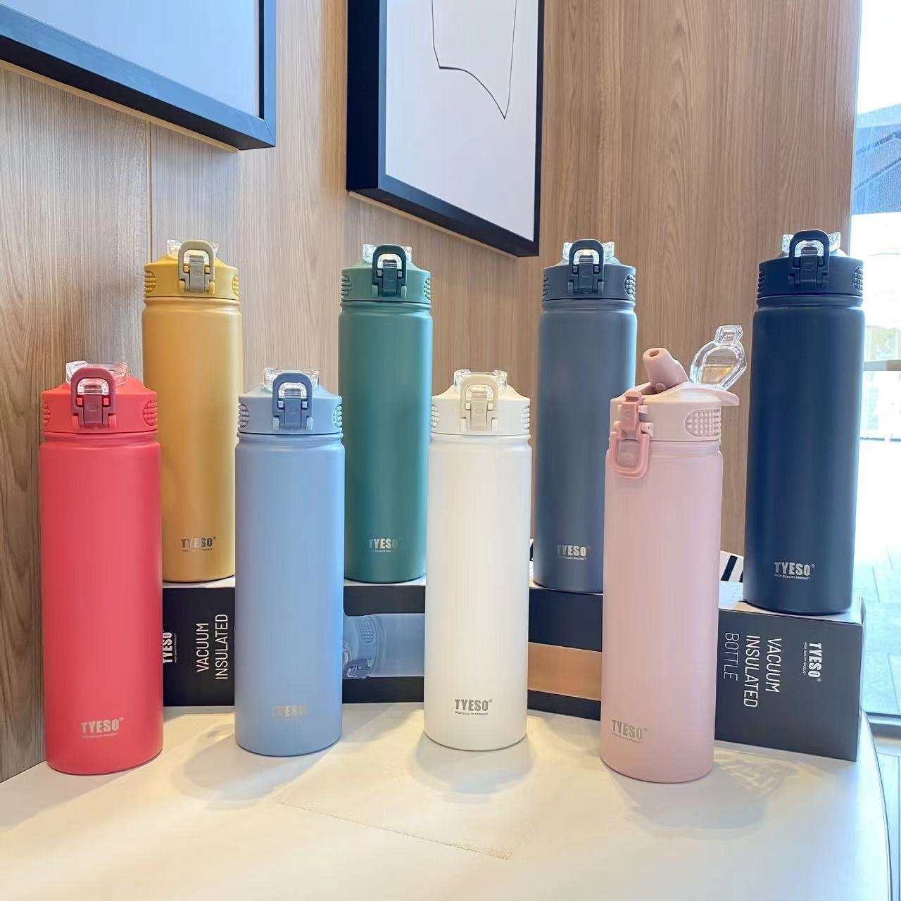 TYESO Sports bottle l tyeso stainless steel bottle Insulated Vacuum Flask Tumbler 600-750ml