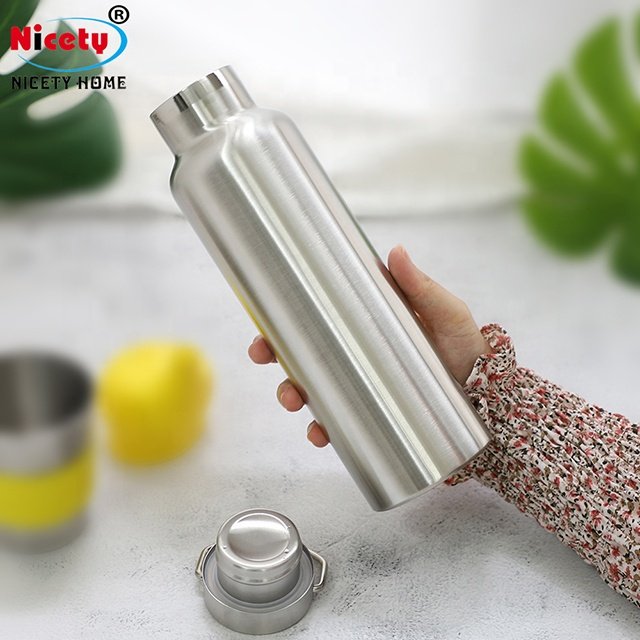 Double Wall Stainless Steel Water Sport Flask Bottle with Portable Handle