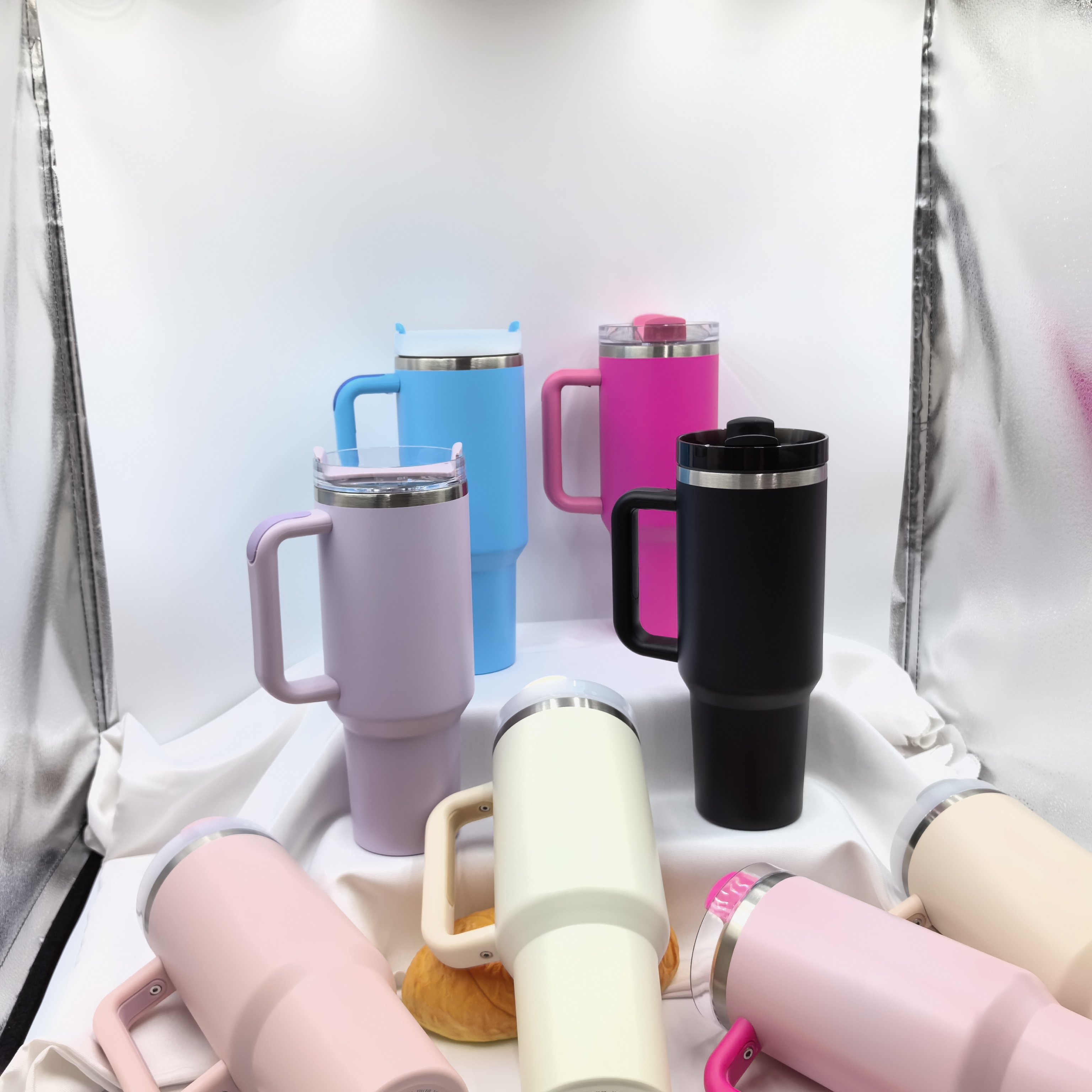 Modern Design Double-Wall Stainless Steel Travel Mug Bottle Cup 304 Material Insulated 2nd Layer Lid Thermal Features Water