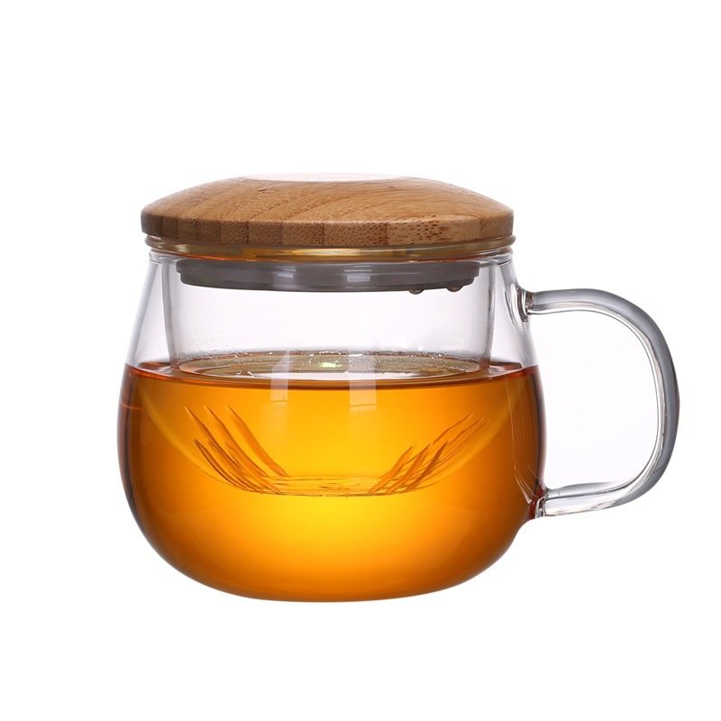 Elegant borosilicate glass tea cup with bamboo lid and removable glass strainer / tea infuser mug / the cup with cover
