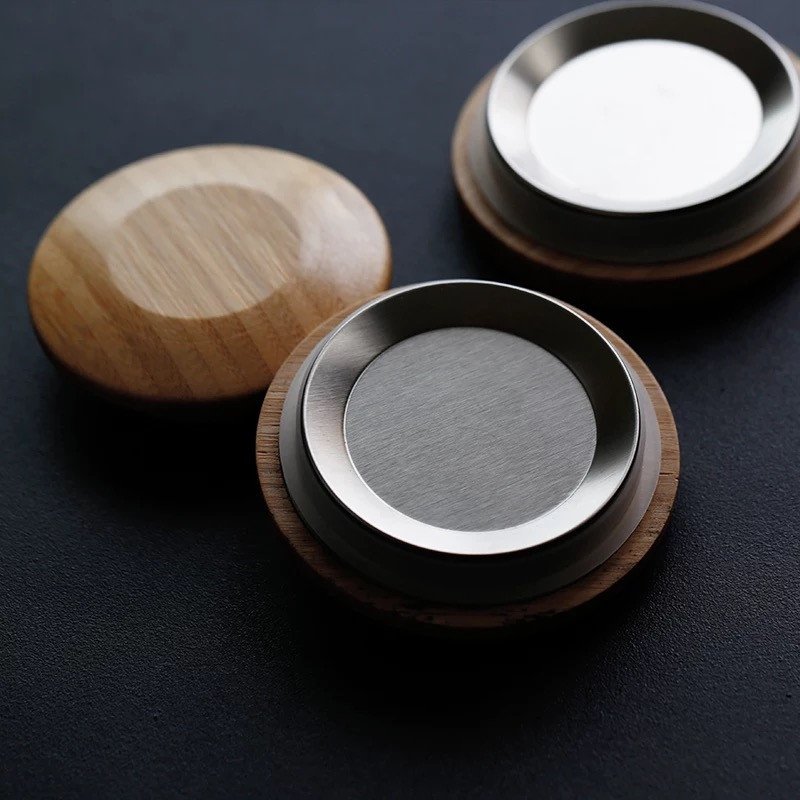 Elegant borosilicate glass tea cup with bamboo lid and removable glass strainer / tea infuser mug / the cup with cover