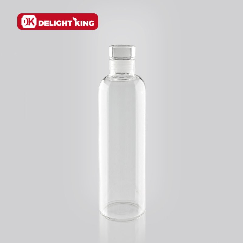 High Borosilicate Custom Logo Clear Glass drinking Bottle Luxury Style Smooth Glass Water Bottle With Sealing Glass lid