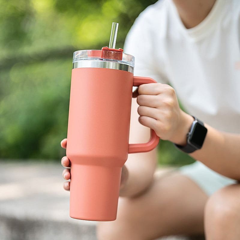 Wholesalers Vacuum Cup 40oz Stainless Steel Water Bottle Travel Car Cups Keep Hot & Cold Insulated Tumbler With Handle And Straw