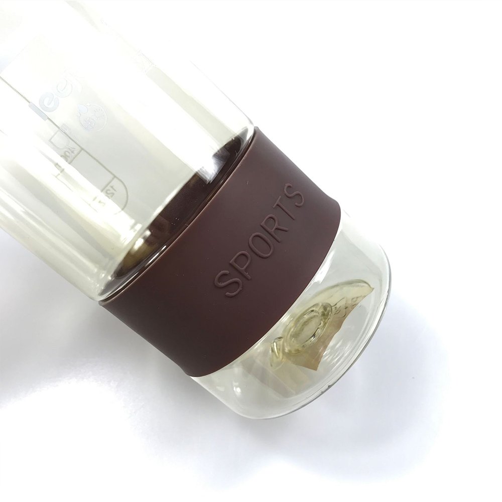 BPA Free Creative Tritan Sports Bottle Silicone Heat Resistance Band Easy Carry Transparent Water Bottle Plastic Screw Top Lid