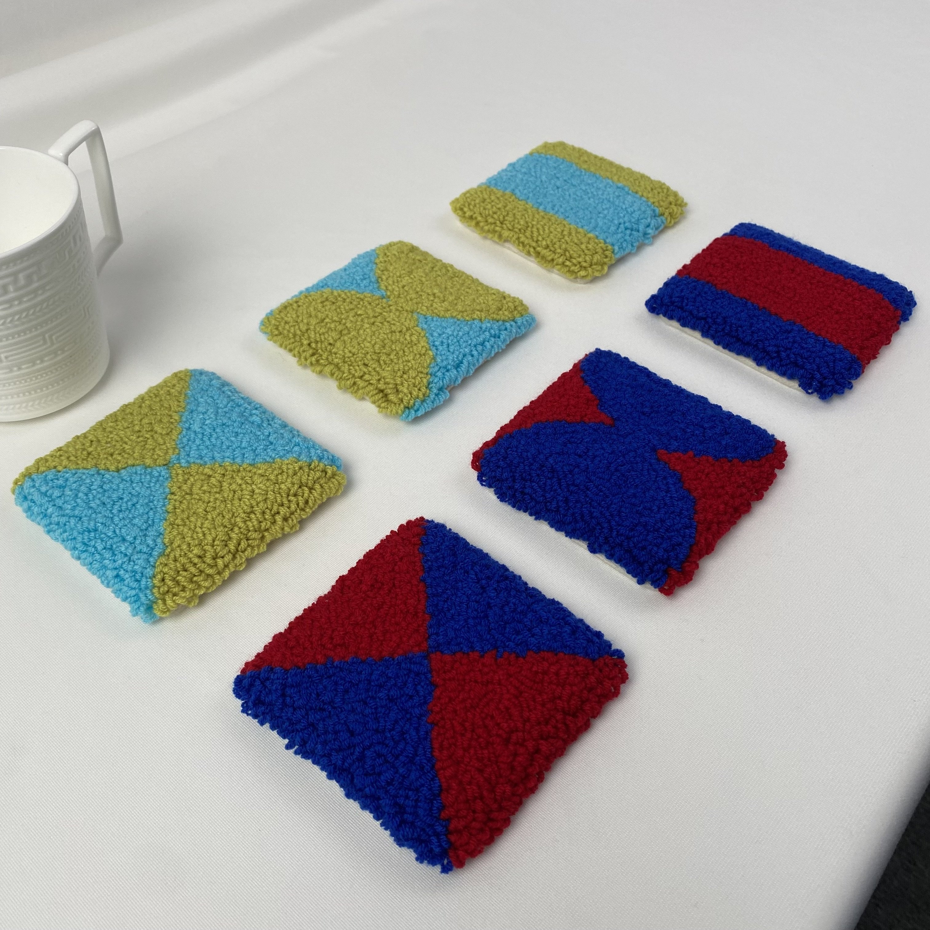 High Quality Cute Punch Needle Coaster Handmade Tufted Colorful Mug Rug Coasters for Gift