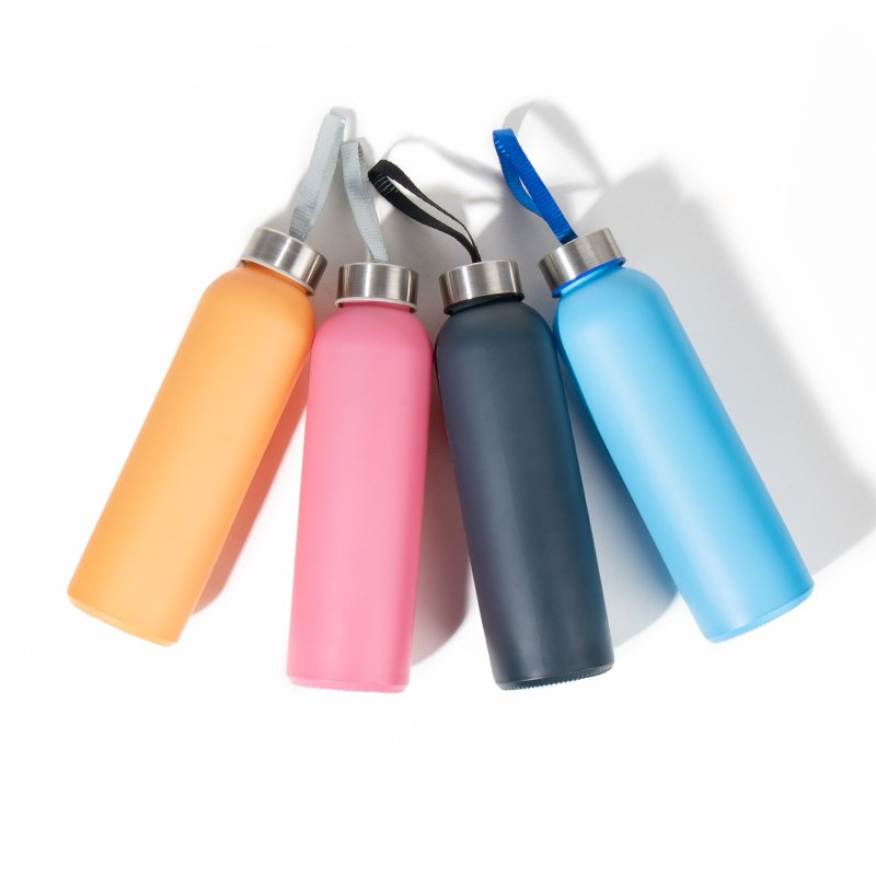 Hot Sale 16oz 24oz 32oz Custom Color Round Glass Drinking Water Bottle With Lids And Sleeves