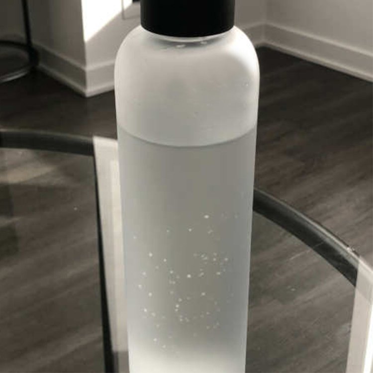 New wholesale customized design 500 ml 750 ml 1000 ml bpa free indoor and outdoor sports direct drinking hot glass water bottles