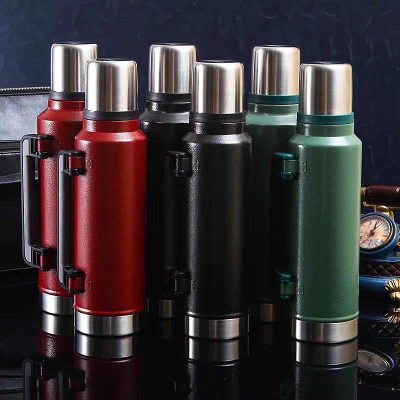 Customized OEM stainless steel thermoses flask termos water bottle thermo Classic Legendary 1.9L termo