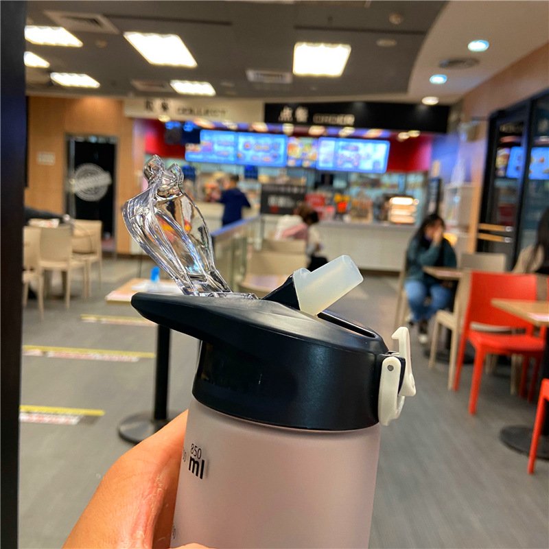 Custom Logo Leakproof 850ml Frosted Sports Bpa Free Tritan Motivational Sports Water Bottles with Straw for Kids