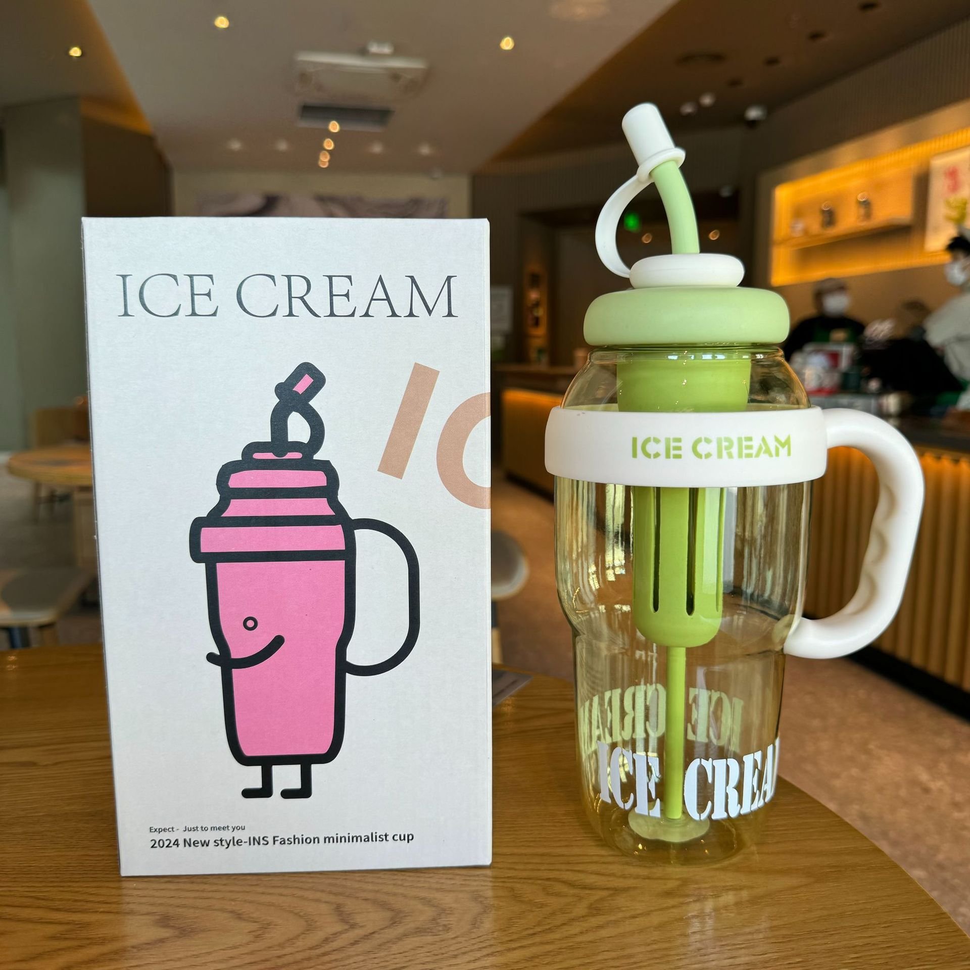 Hot Selling Products 2024 40oz Time Scale Reminder Outdoor Sports Kids School 1200ml Gifts Ice Cream Water Bottle With Handle
