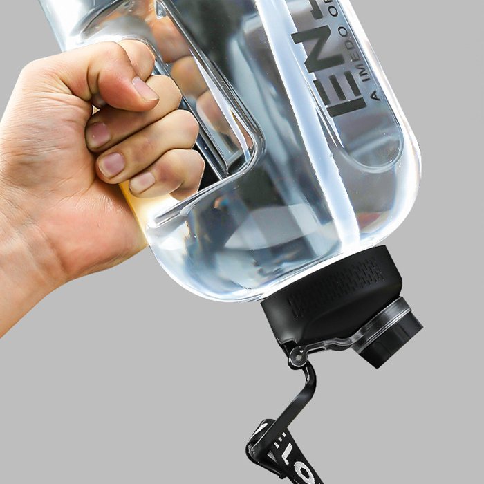 New Design durable BPA-free plastic water bottle half gallon motivational gym sports water bottles 2.2l
