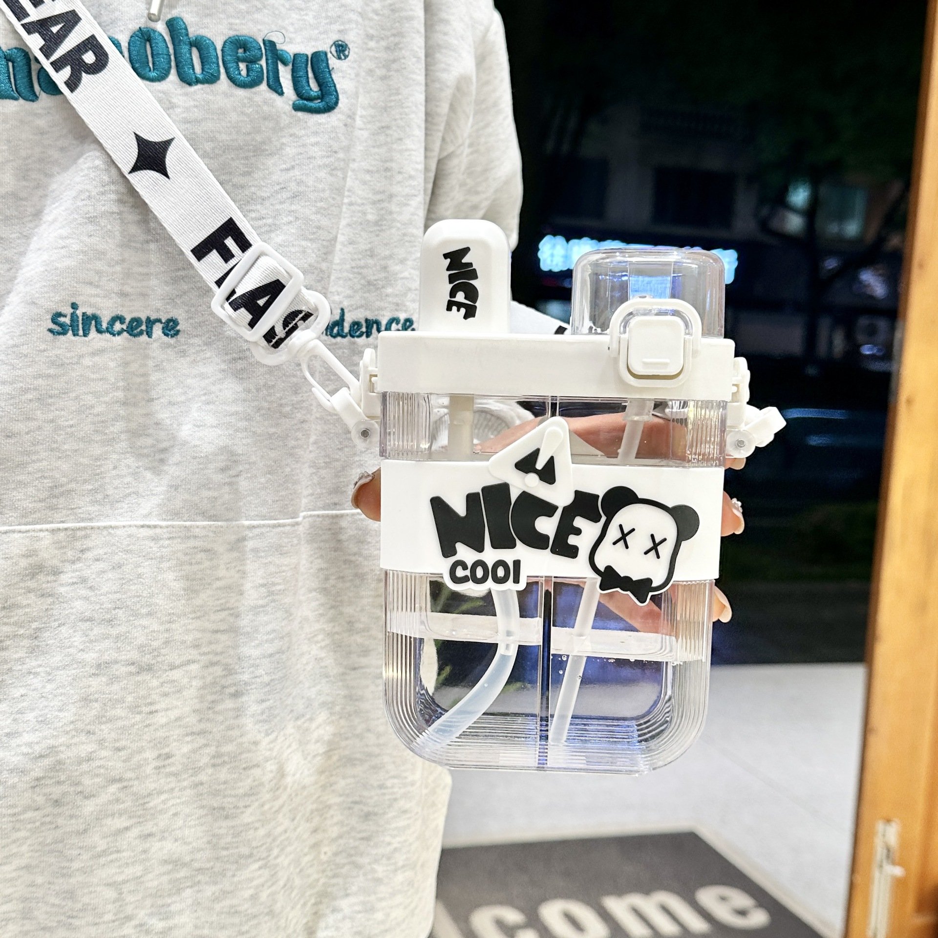 2024 New 620ml Students Summer Plastic Cups With Straw Strap Double Drinking Sub-Warehouse Plastic Water Bottles For Kids