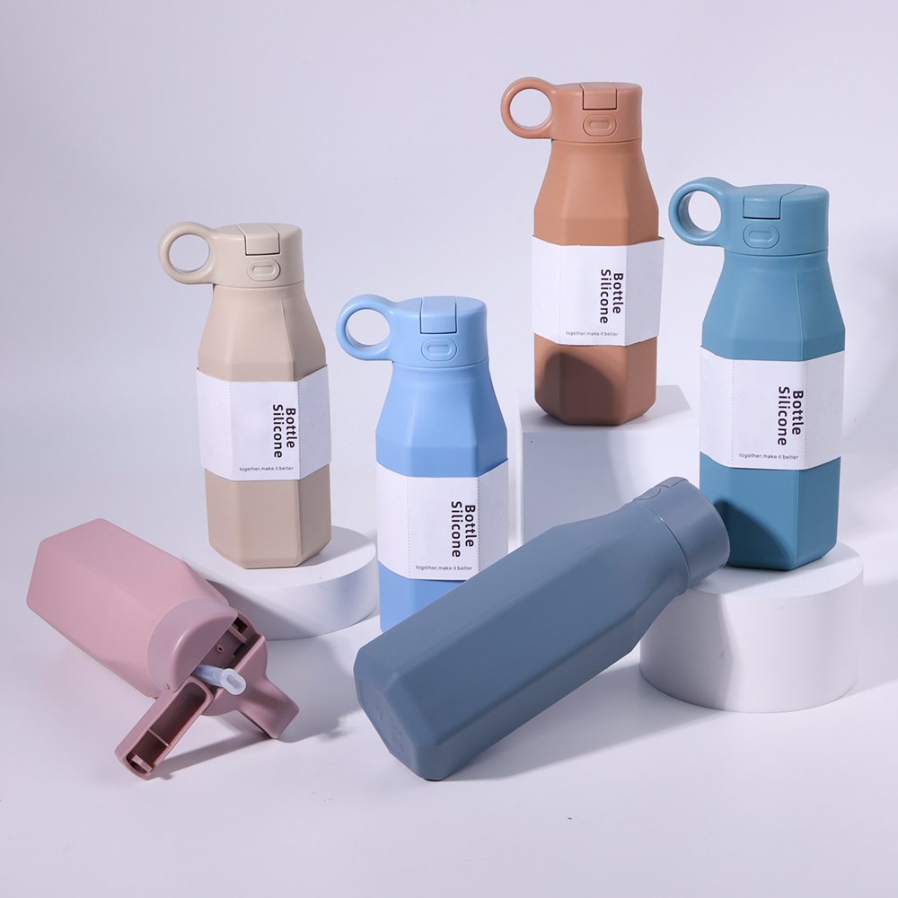 Wholesale Water bottle For Kids School Reusable Outdoor Foldable Collapsible Silicone Kids Water Bottle Bpa Free