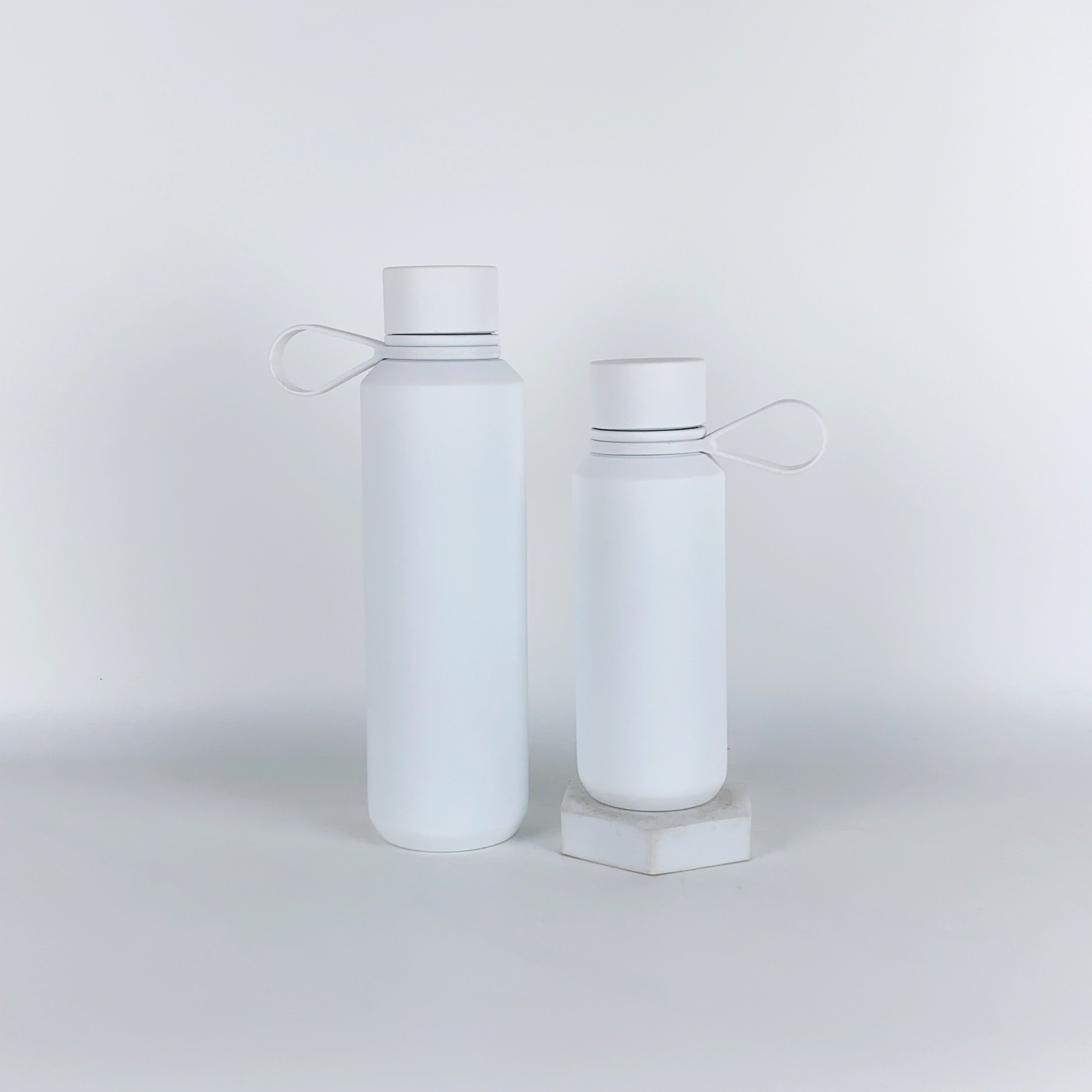 12oz Stainless Steel Bottle Double Wall Insulated Vacuum Flask Matte Rubber Coated Metal Water Bottle with Handle
