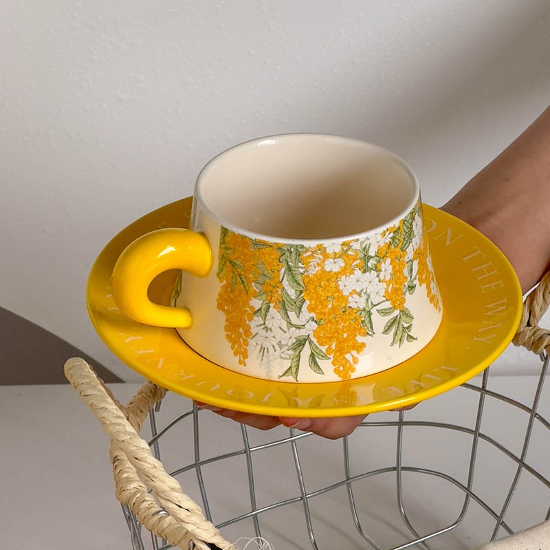 Ins nordic yellow rattan flower ceramic coffee mug and saucer set light luxury flower mug