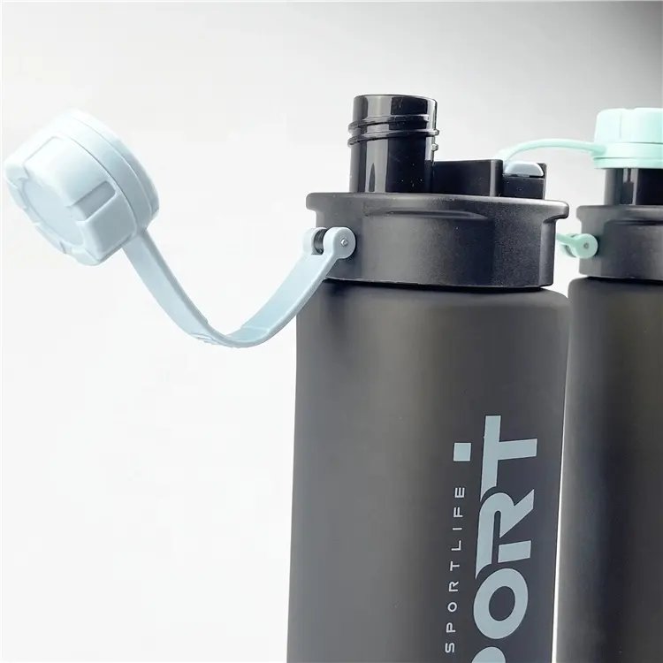Wholesale Custom Logo 22oz Leakproof BPA Free Fitness Sports Plastic Water Bottle customize logo and color