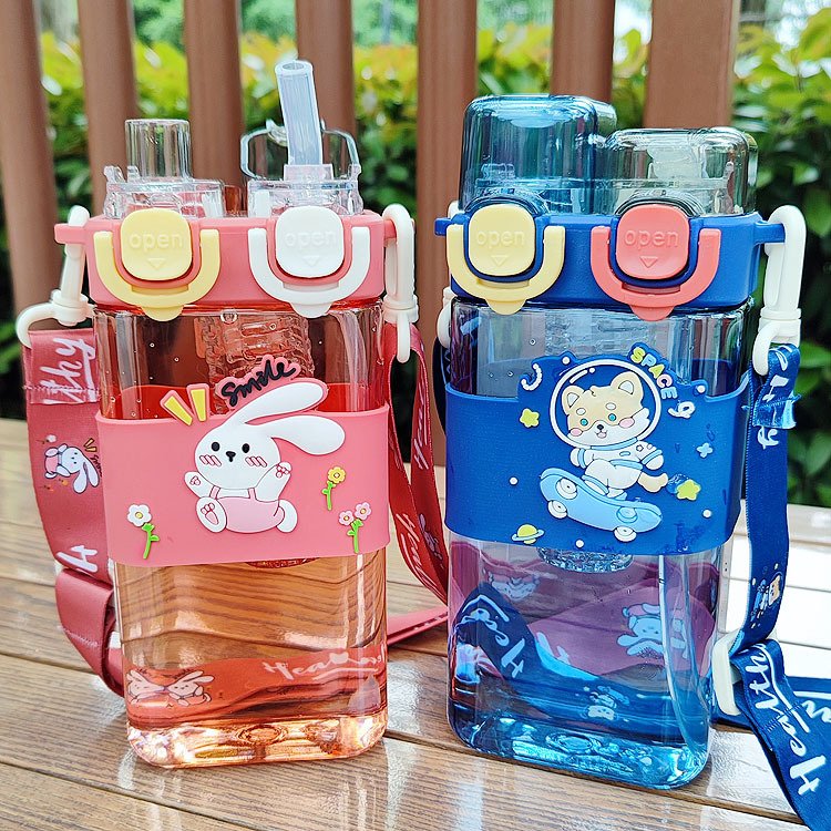 Seaygift kids children Outdoor travel double straw drinking cartoon square plastic cup BPA free leak proof water bottle