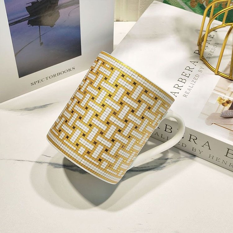 Wholesale custom Porcelain Mug ceramic Coffee Tea Milk Cups Bone China Drinkware Mugs Birthday Gift cups With Golden Spoon