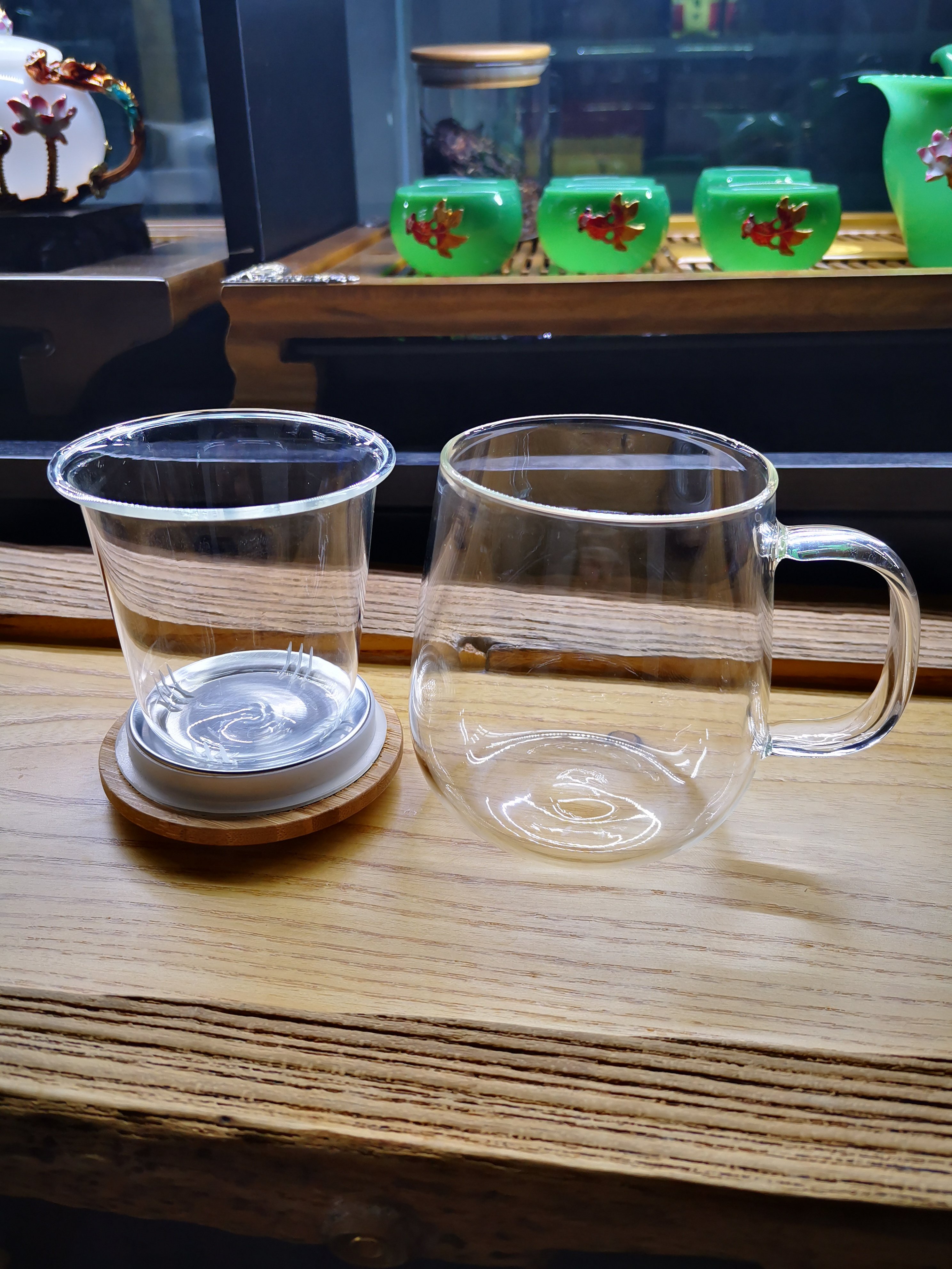 hot sale borosilicate glass tea mug with a tea filter and bamboo lid
