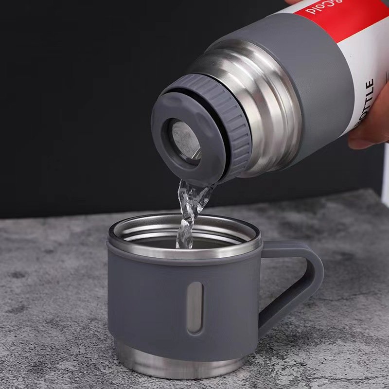 Eco-friendly 500ml Double Walled Water Bottle Travel Drinking Flask Stainless Steel Vacuum Flask Set With 3 Cups Lid