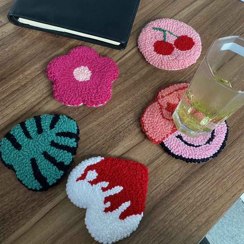 Y2K Wholesale Flower Heart Other Pattern Punch Needle Rug Mug Coasters for Home Decor Kitchen