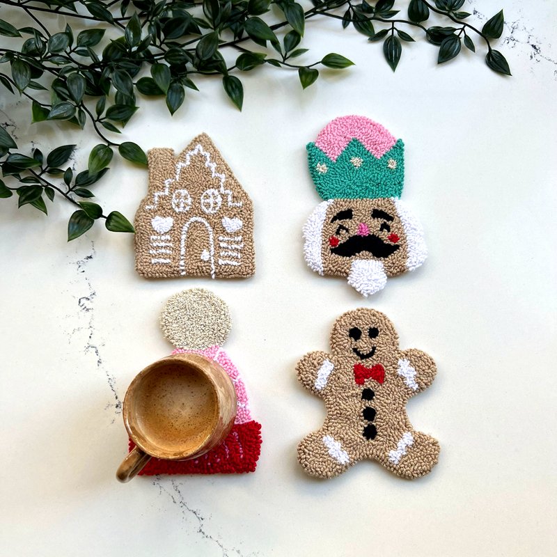 Christmas holiday decoration custom pattern rug mug coasters cute coffee drink punch needle coaster