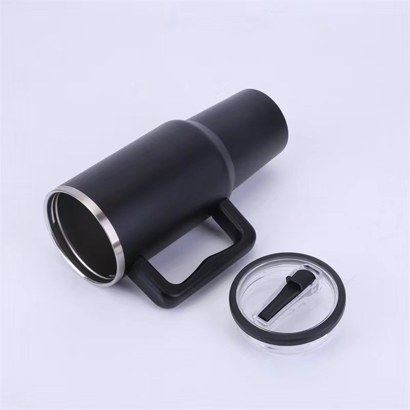 2024 Stanlyes New Arrival 40oz Double Wall Stainless Steel Camping Thermos Cup with Handle Sports Mug for Water