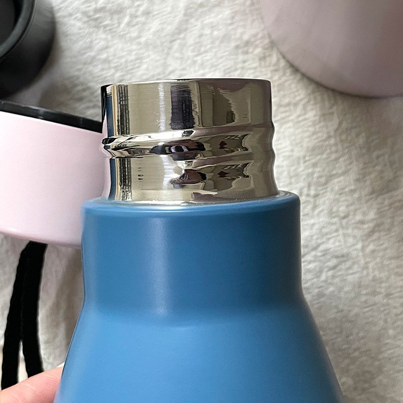 20oz 500ml termo doble pared Car portable simple stainless steel Double wall thermos insulation cup with a strap in the lid