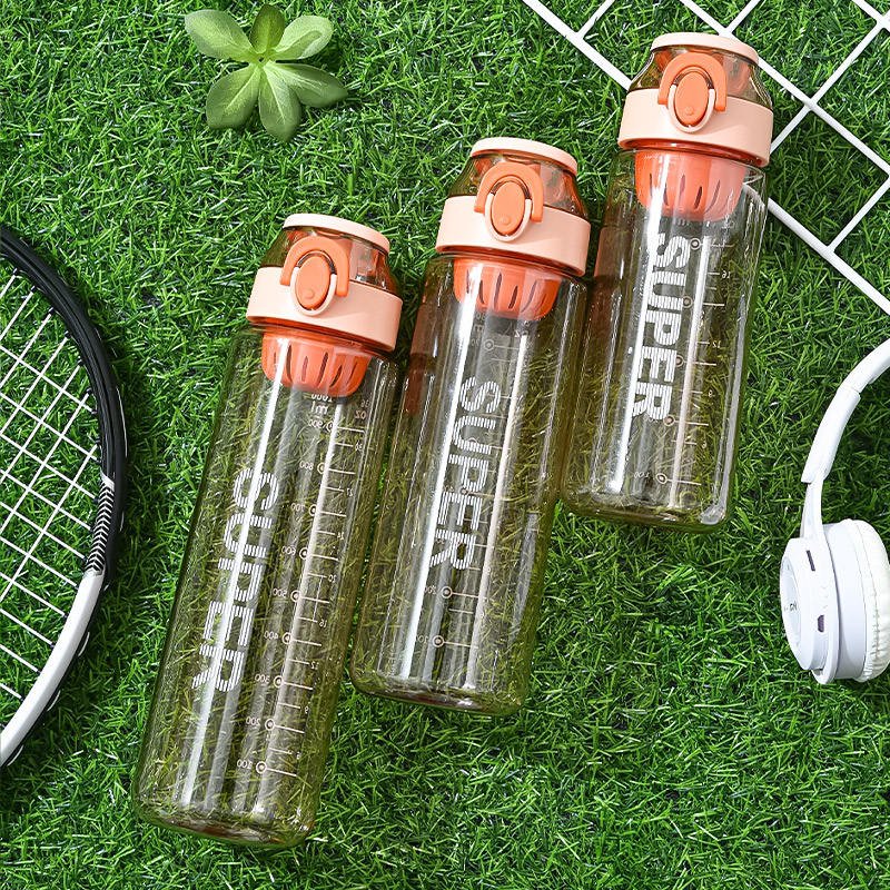 Cheap Price Sustainable Stocked PC Transparent Water Bottles 650ml Plastic Sports Water Bottles With Straw