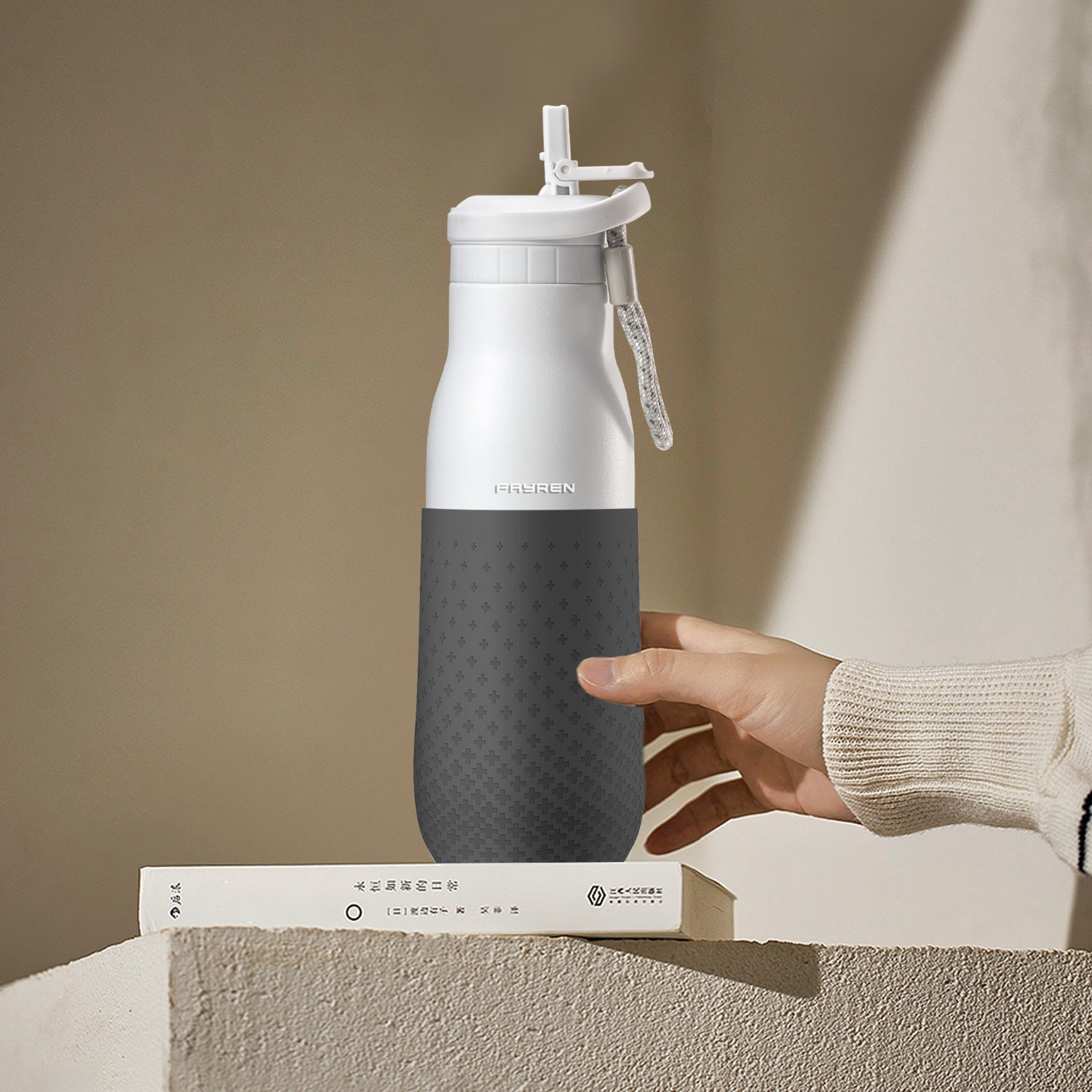 Custom logo Hot And Cold Stainless Steel insulated white sublimation sports Water Bottle Vacuum Flasks & Thermoses With Rope